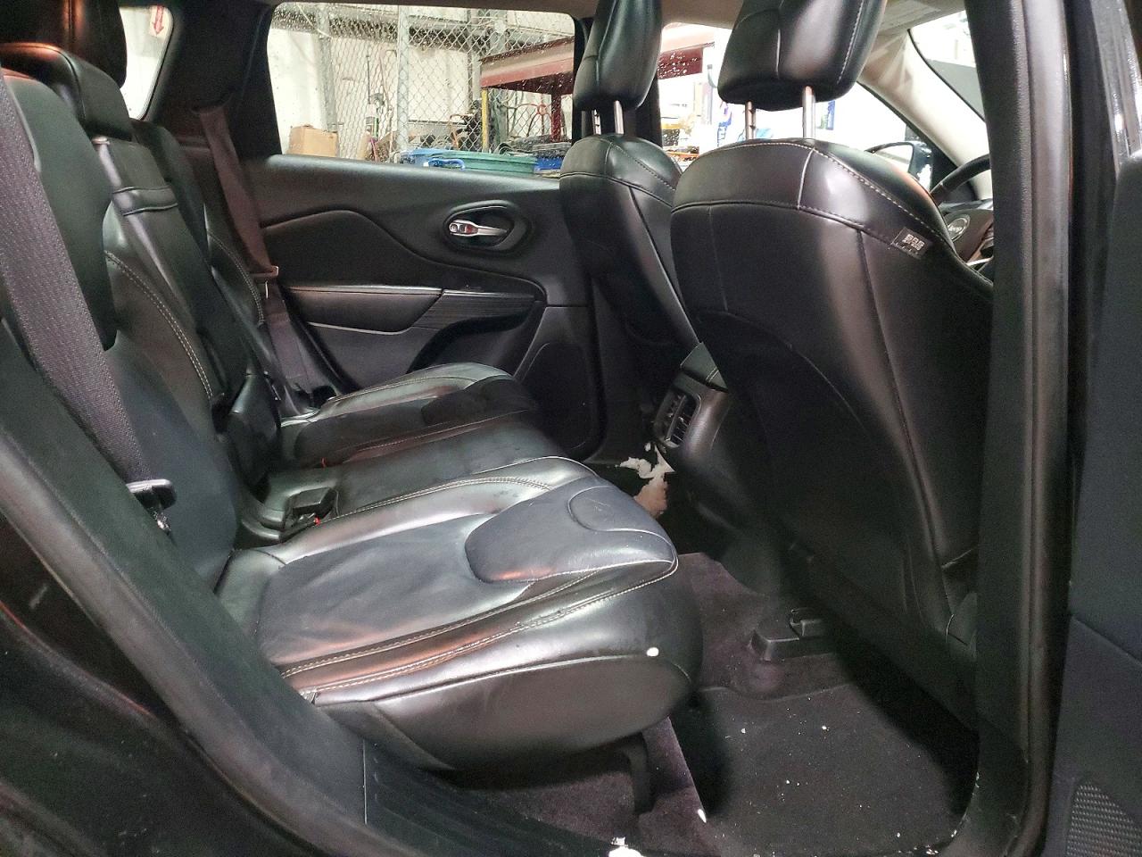 2016 JEEP CHEROKEE LIMITED photo 10