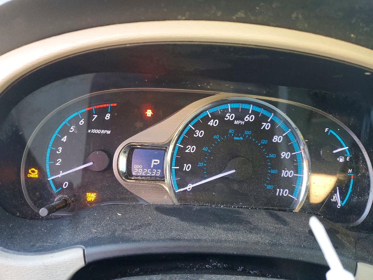 2014 TOYOTA SIENNA XLE photo 9
