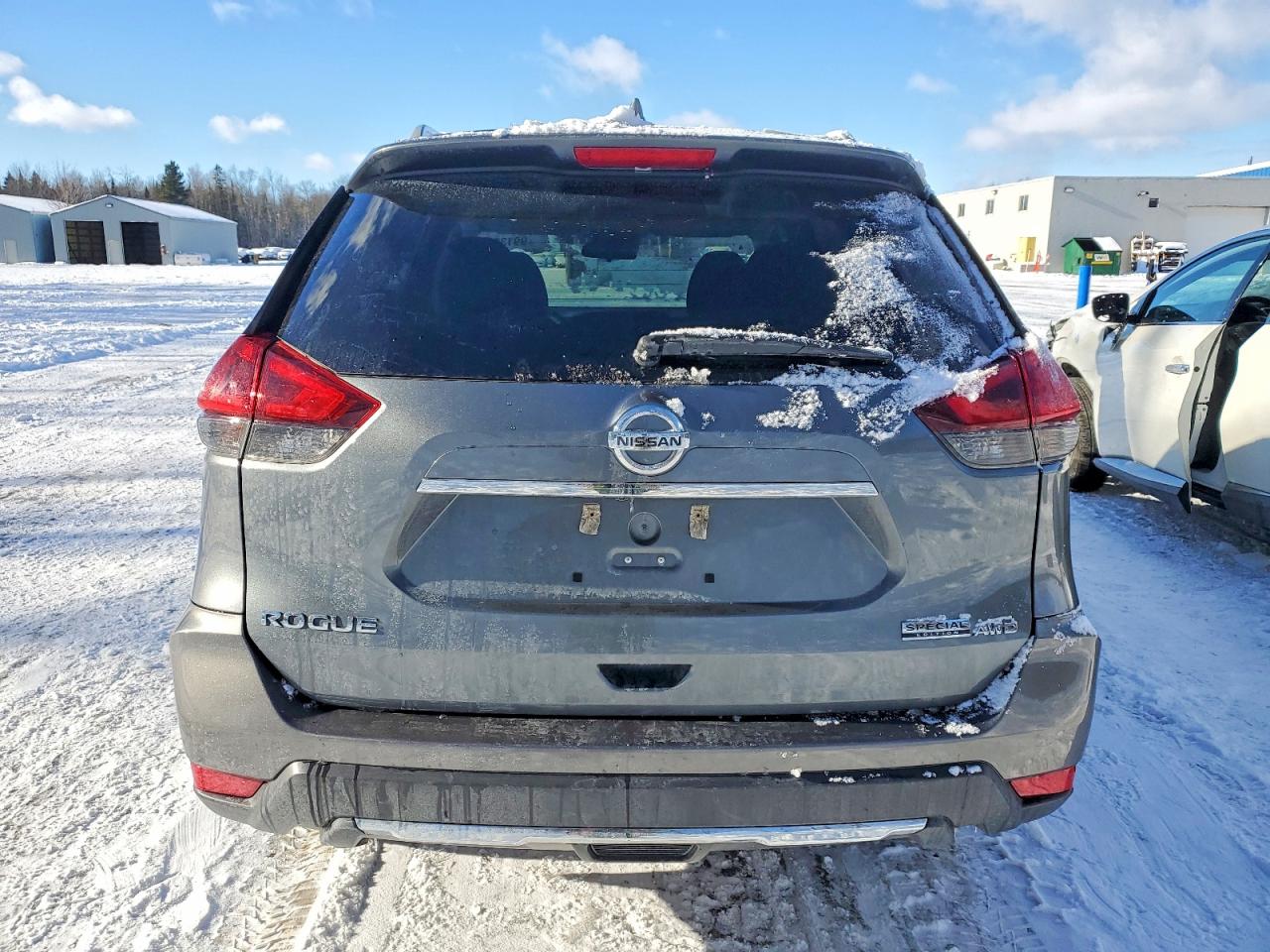 2020 NISSAN ROGUE S photo 6