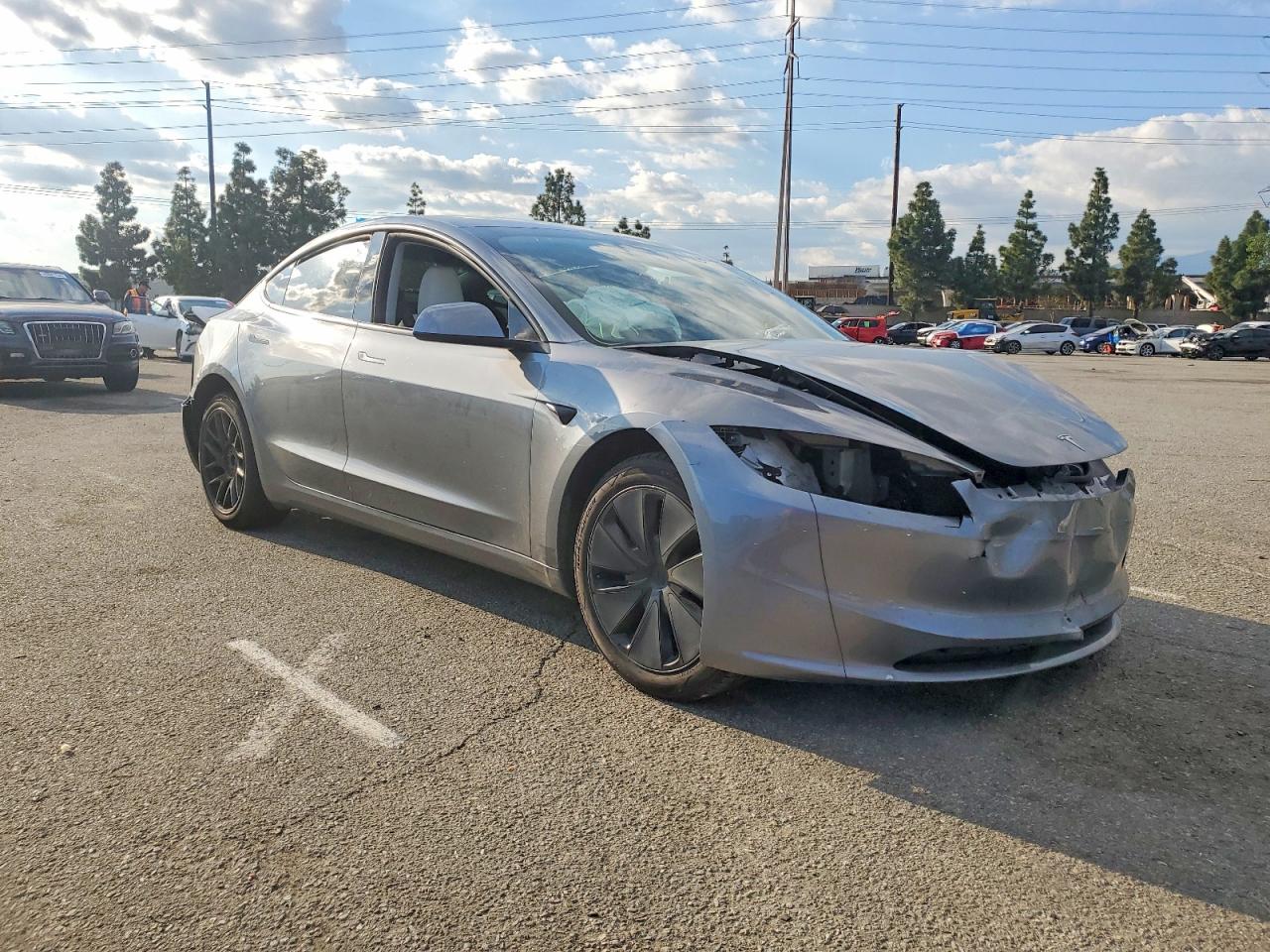 2024 TESLA MODEL 3 photo 4