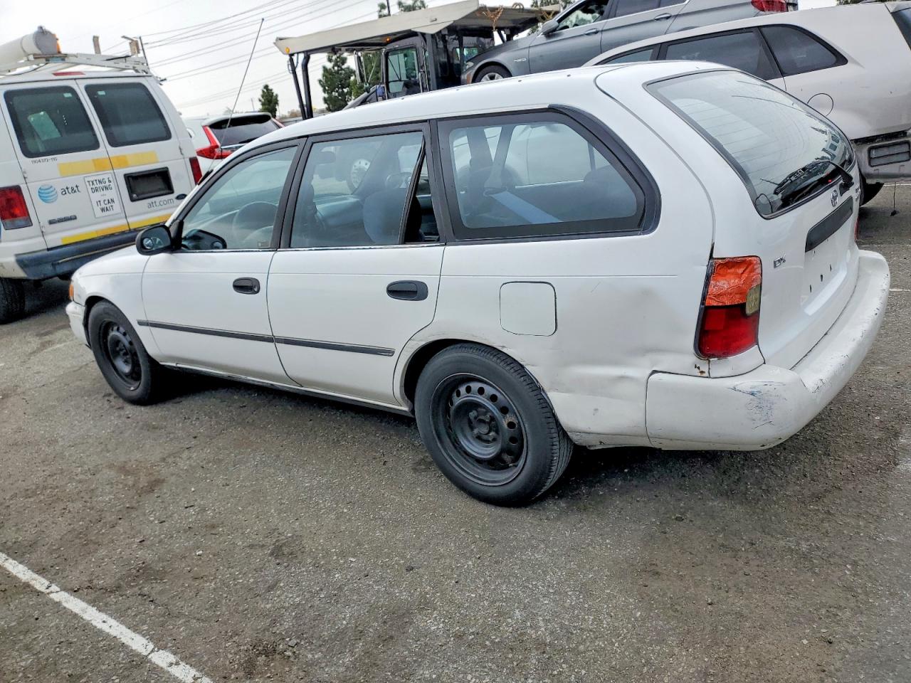 1995 TOYOTA COROLLA BASE photo 2