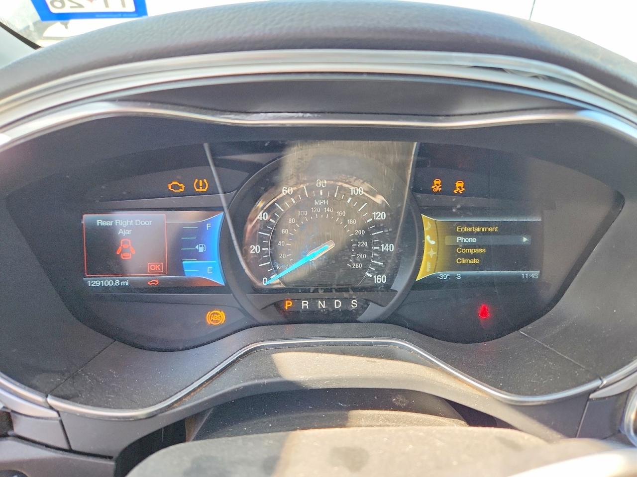2014 FORD FUSION SE photo 9