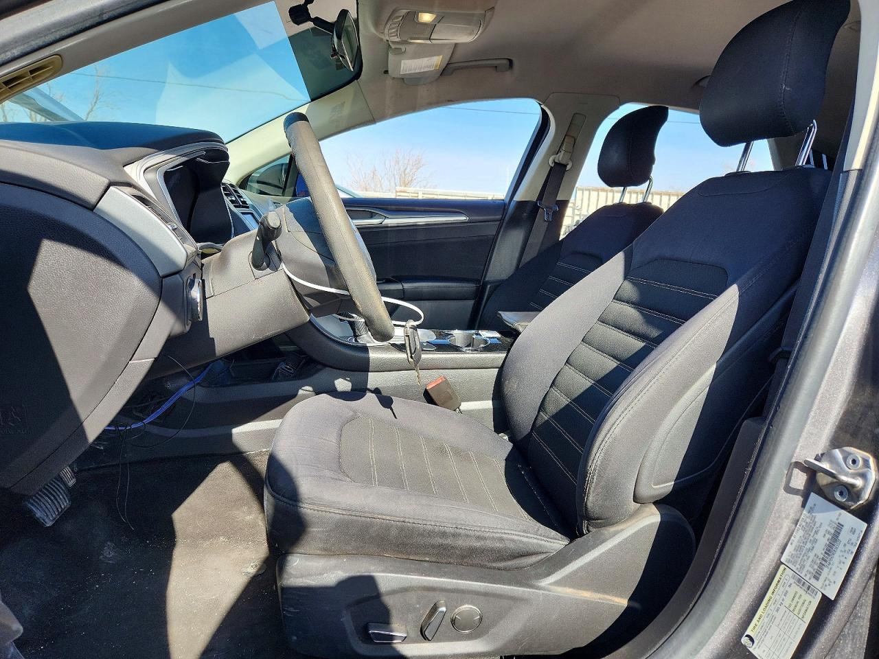 2014 FORD FUSION SE photo 7