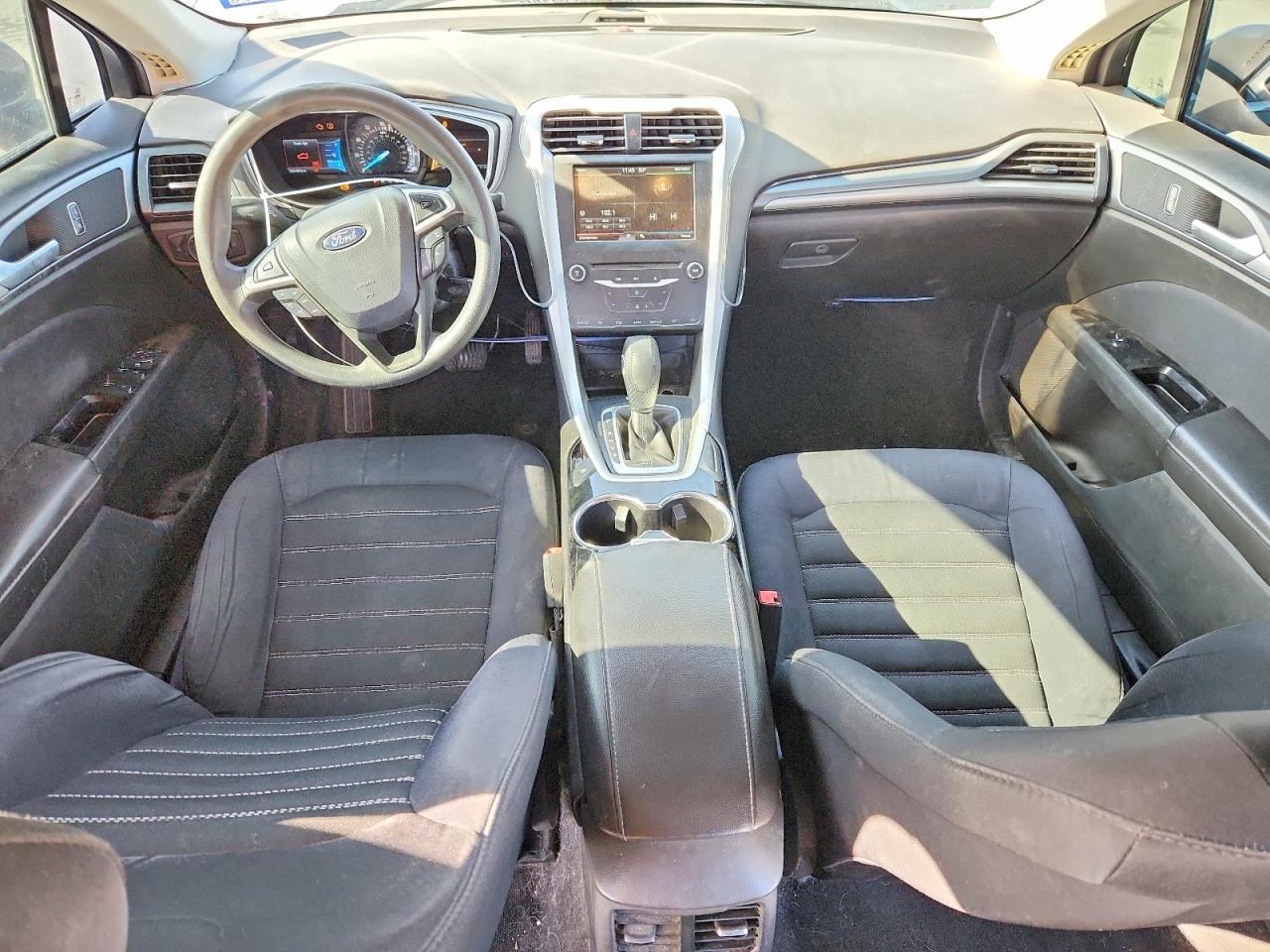 2014 FORD FUSION SE photo 8