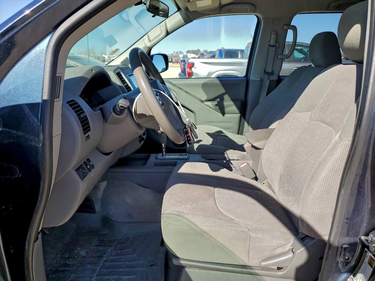 2018 NISSAN FRONTIER S photo 13