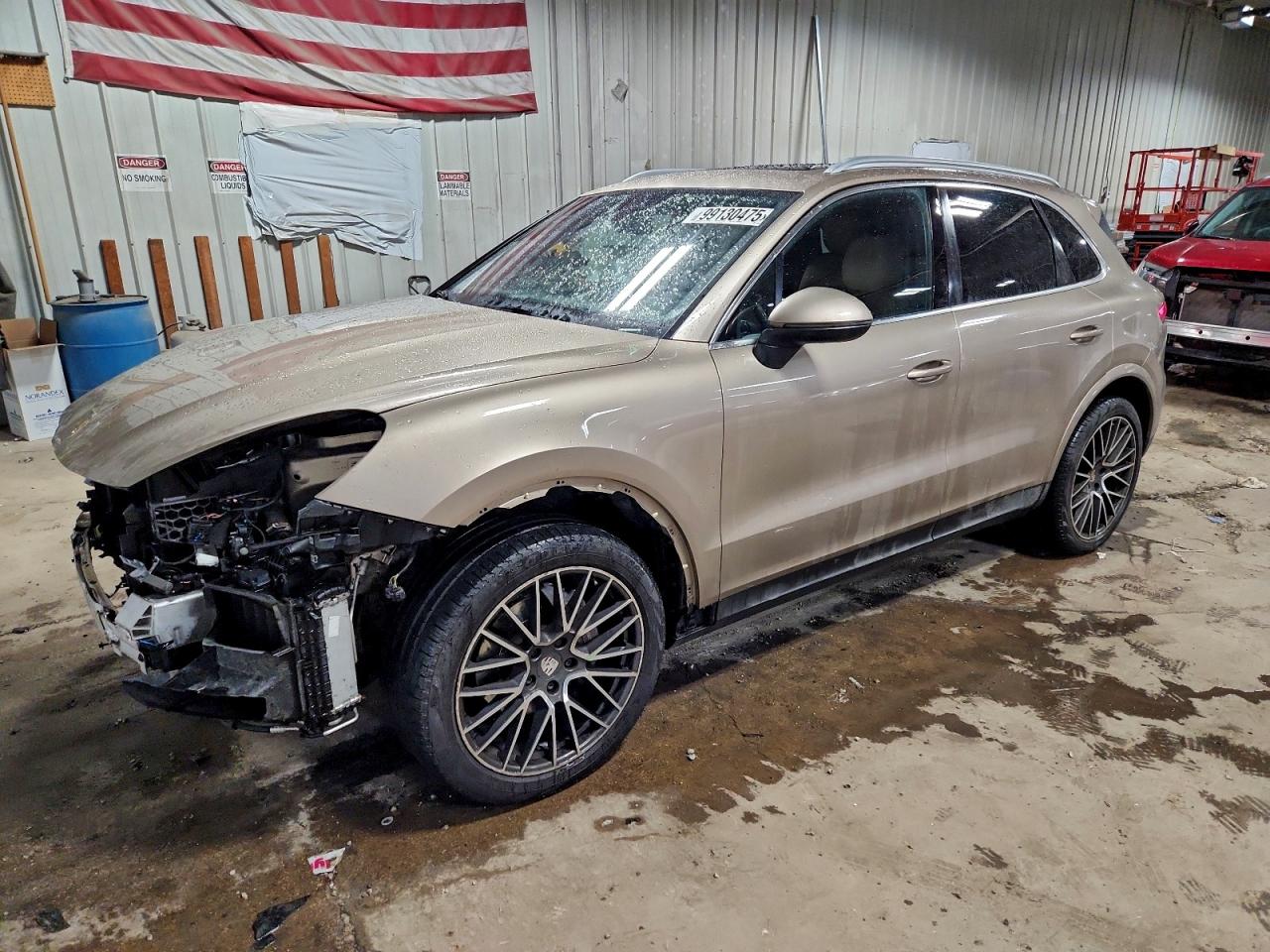 2019 PORSCHE CAYENNE