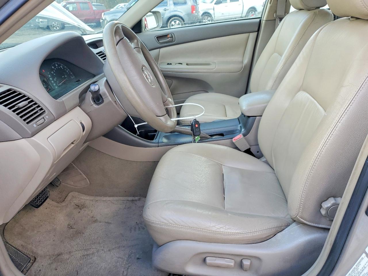 2003 TOYOTA CAMRY LE photo 7