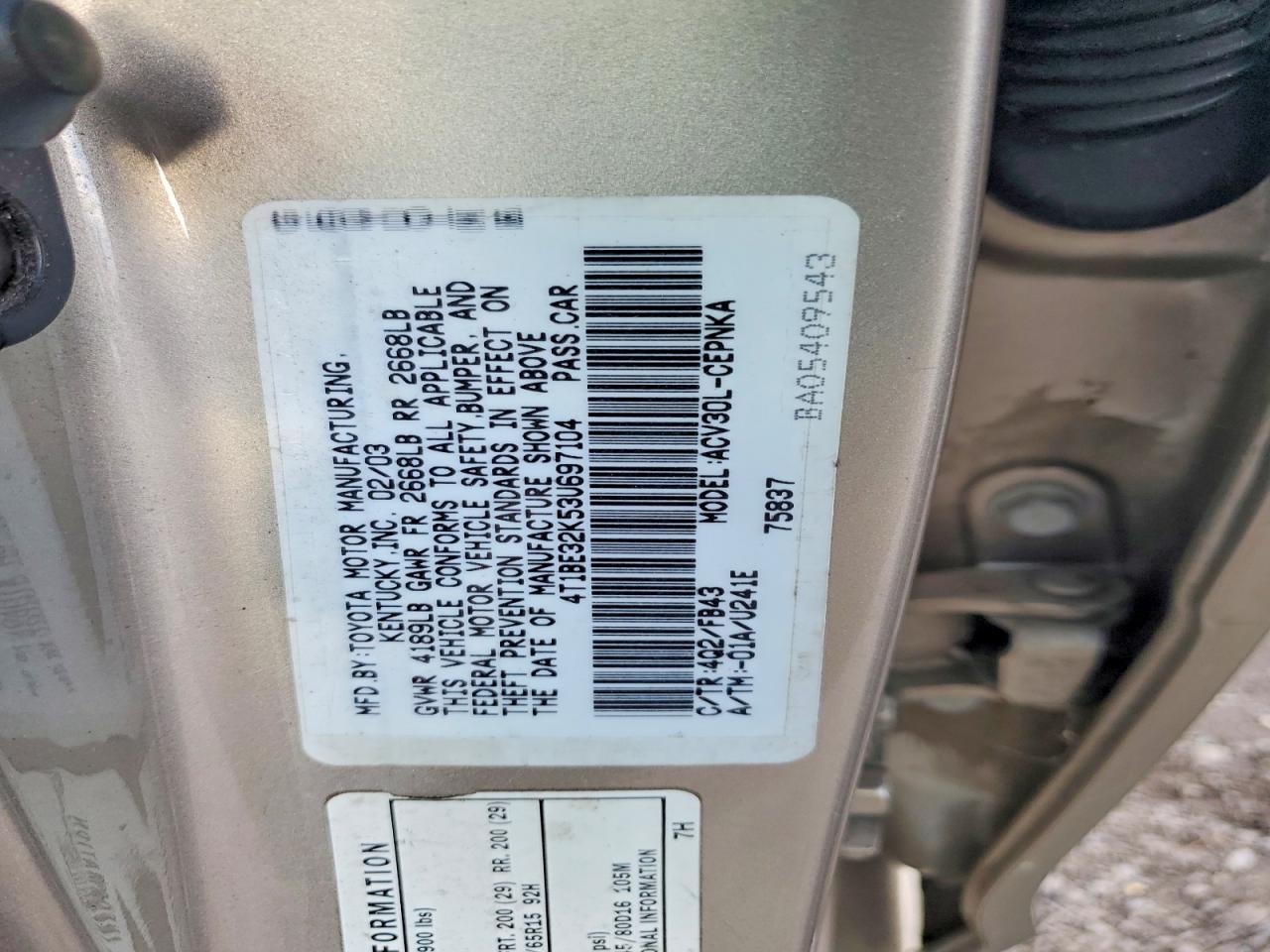 2003 TOYOTA CAMRY LE photo 12