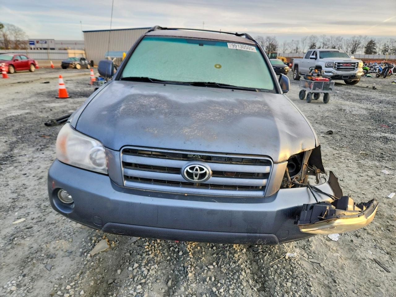 2005 TOYOTA HIGHLANDER photo 9