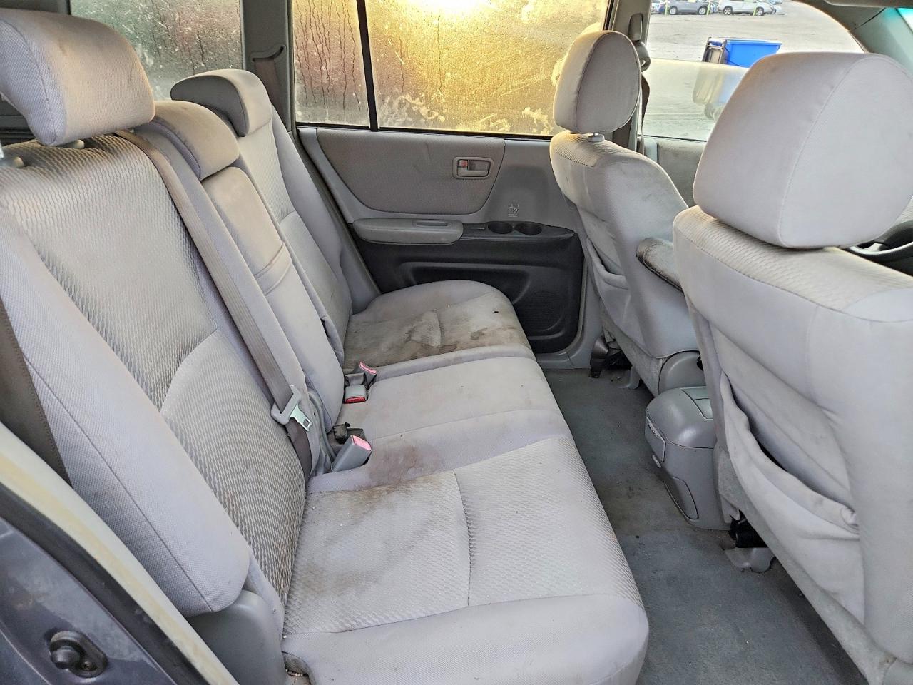 2005 TOYOTA HIGHLANDER photo 21