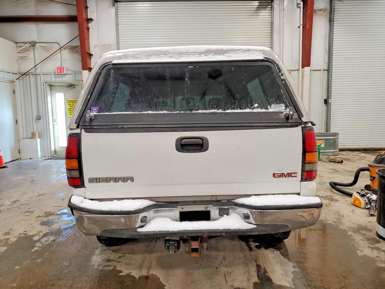 2007 GMC NEW SIERRA K1500 CLASSIC photo 6