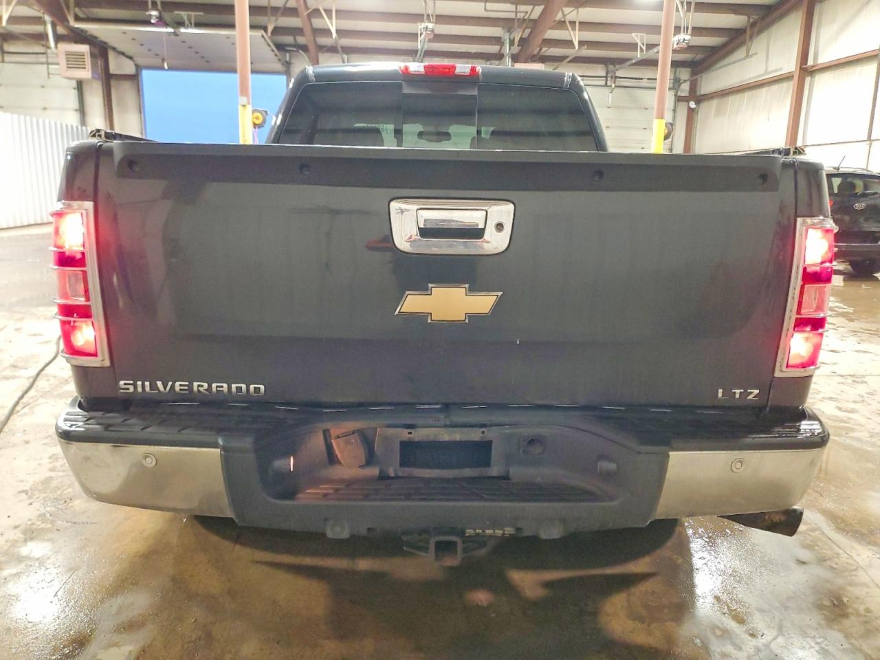 2010 CHEVROLET SILVERADO K1500 LTZ photo 6