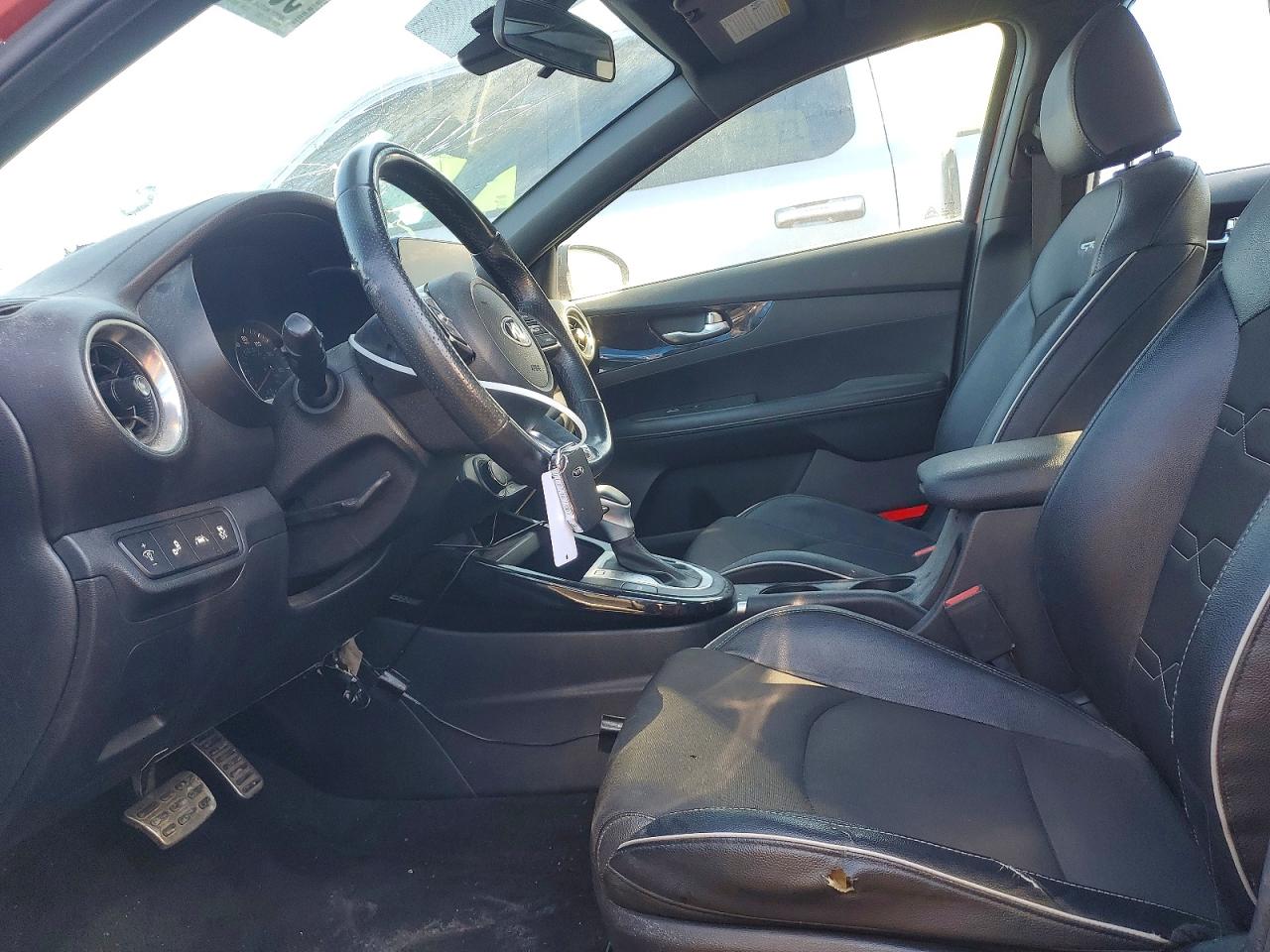 2021 KIA FORTE GT LINE photo 7