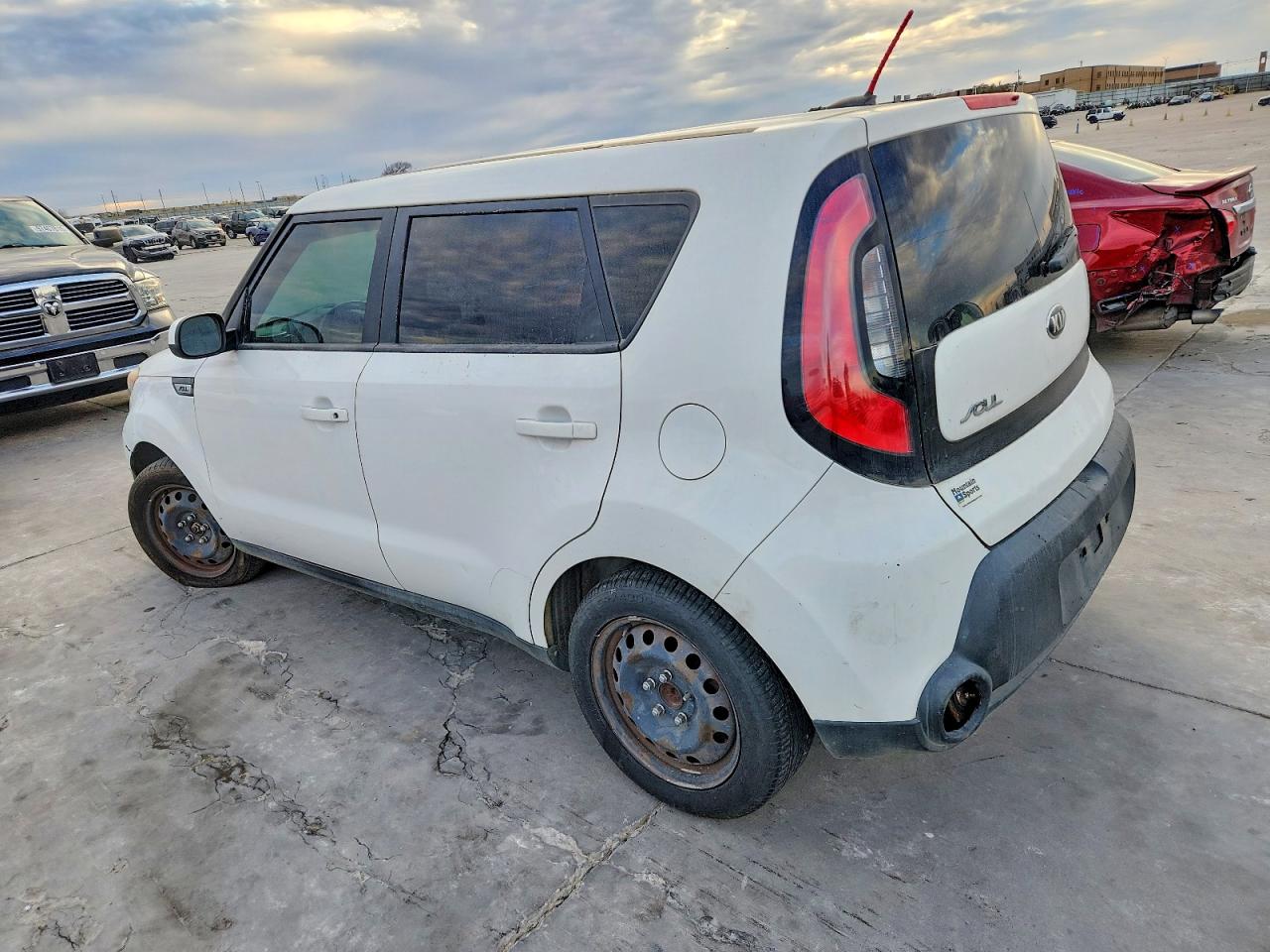 2015 KIA SOUL photo 2