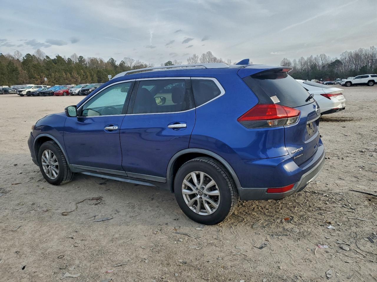 2018 NISSAN ROGUE S photo 4
