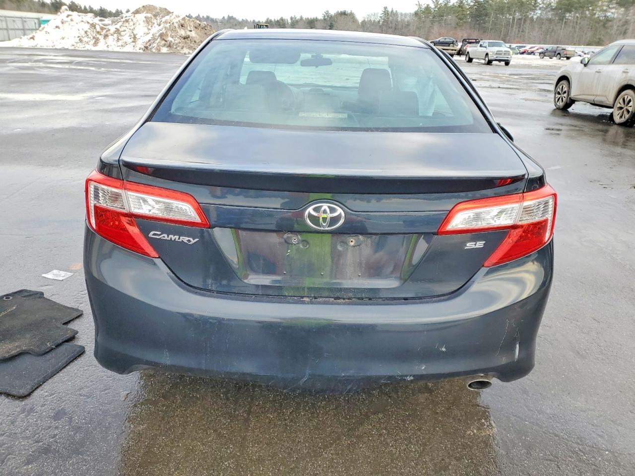 2012 TOYOTA CAMRY BASE photo 11