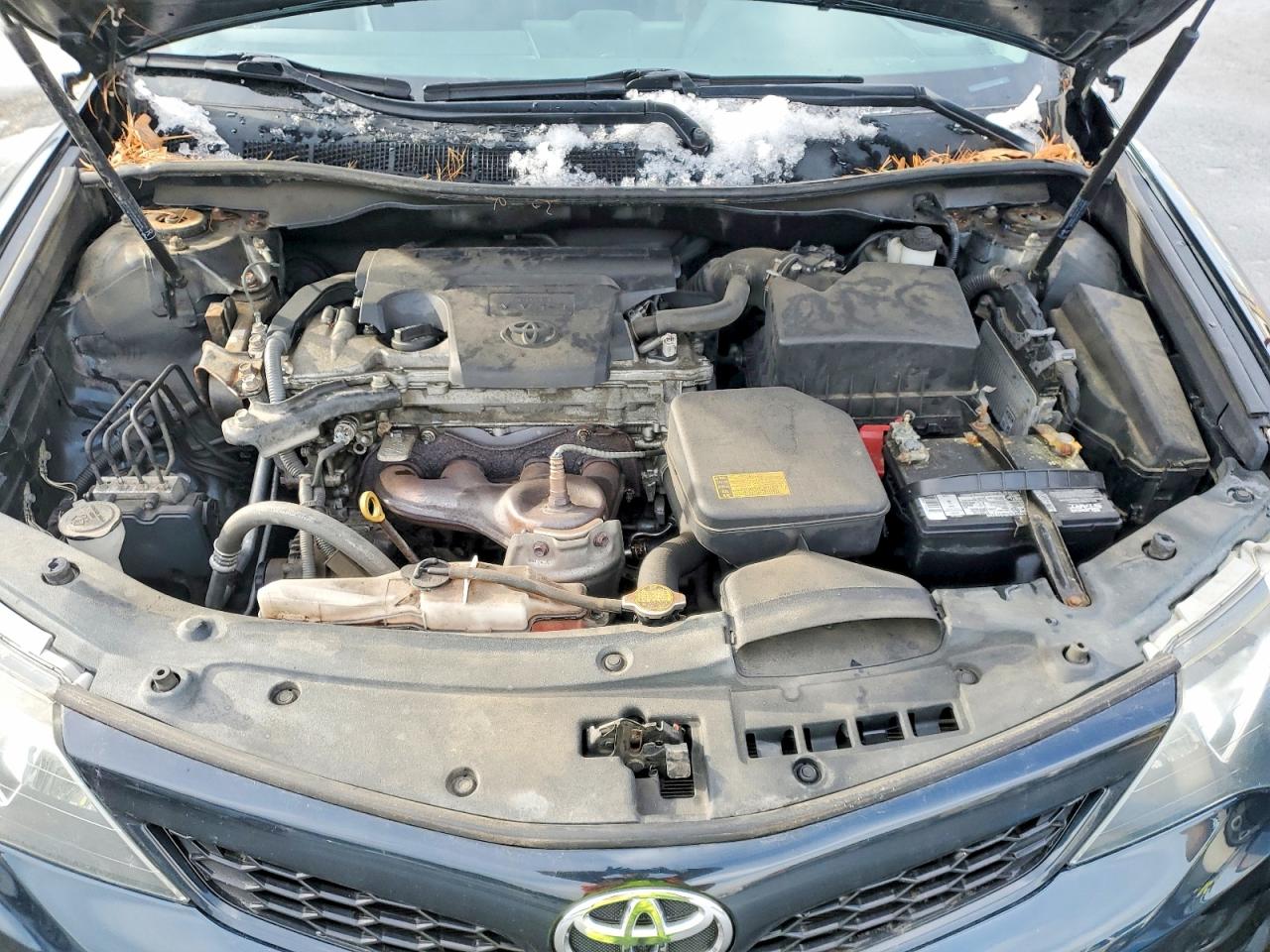 2012 TOYOTA CAMRY BASE photo 21