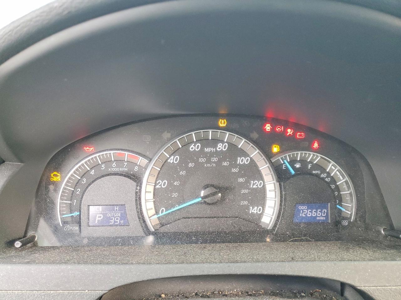 2012 TOYOTA CAMRY BASE photo 17
