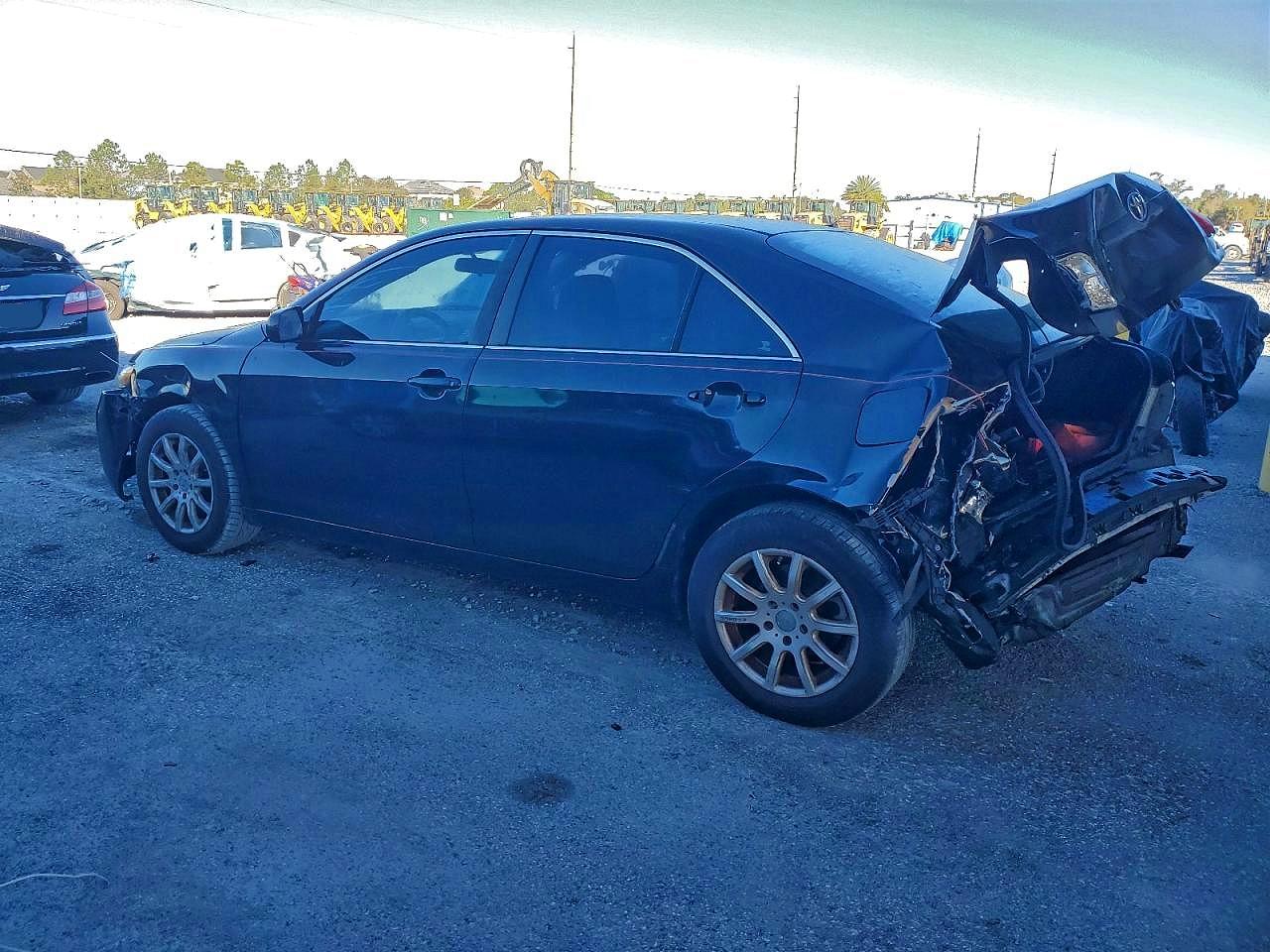 2009 TOYOTA CAMRY BASE photo 2