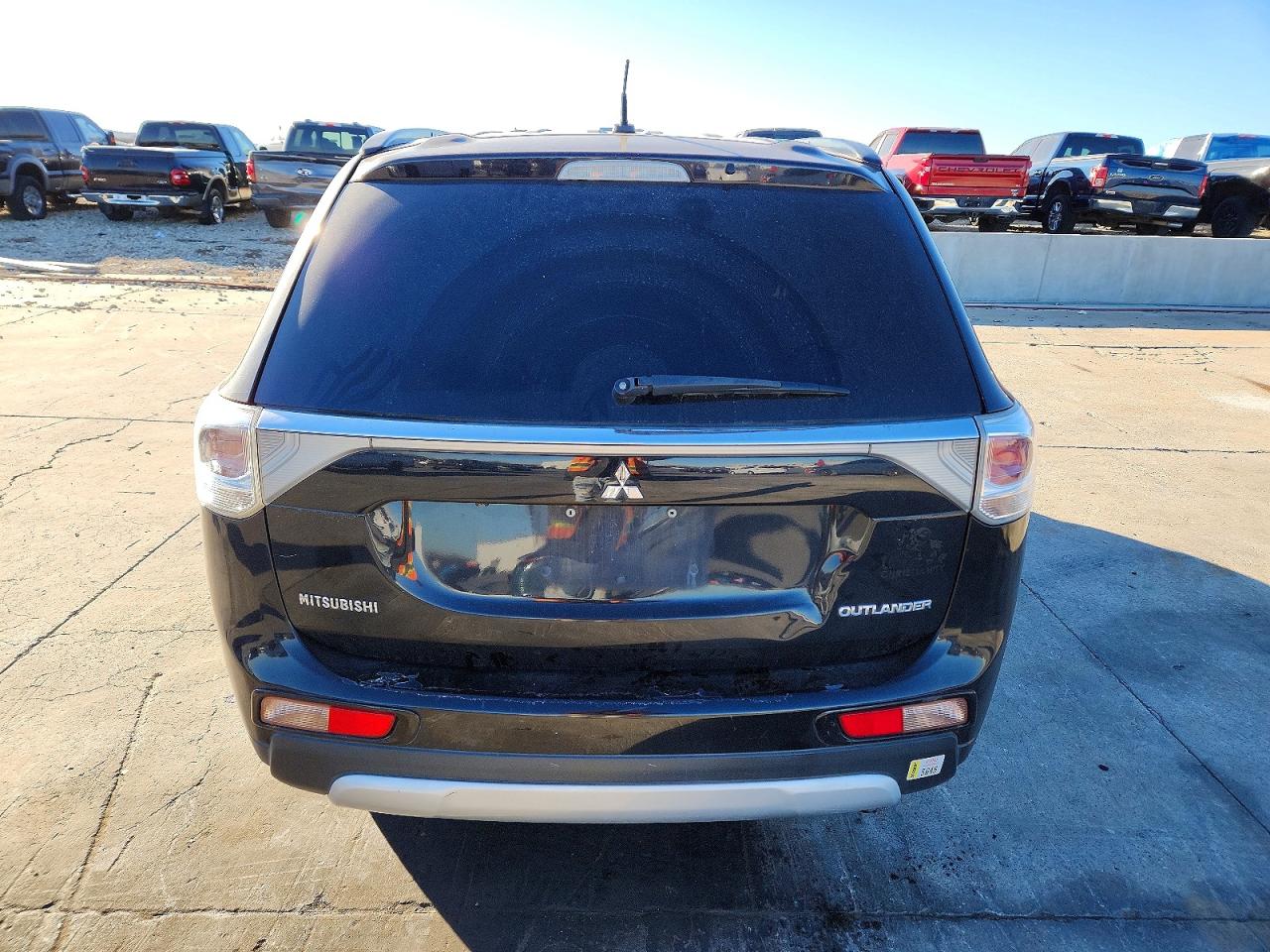 2015 MITSUBISHI OUTLANDER SE photo 6