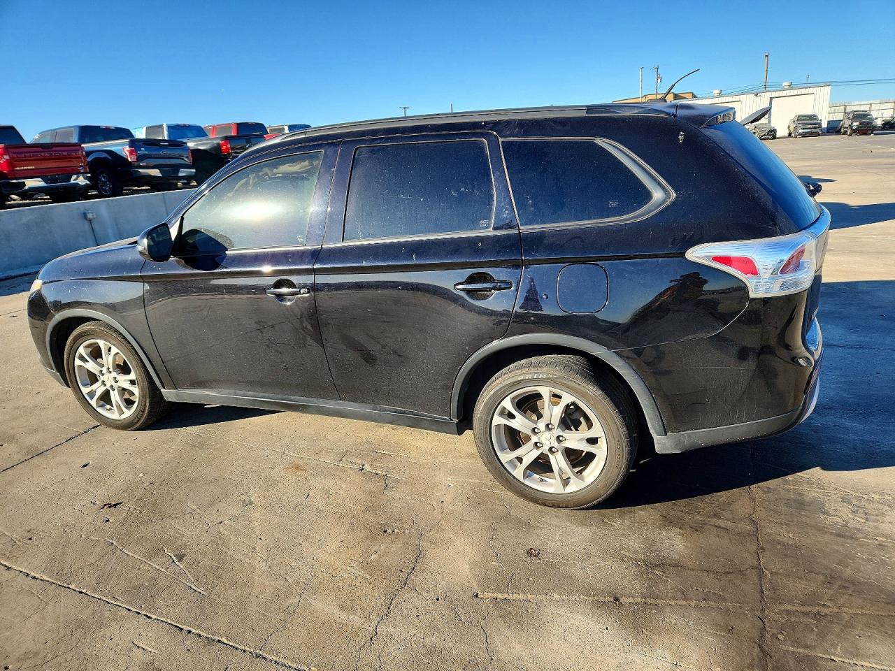 2015 MITSUBISHI OUTLANDER SE photo 2