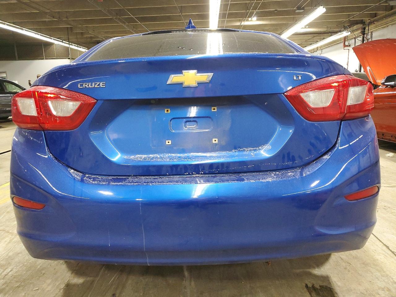 2017 CHEVROLET CRUZE LT photo 6
