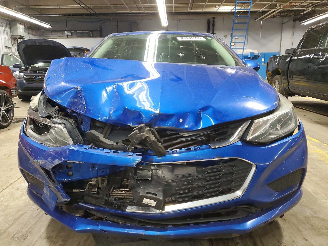 2017 CHEVROLET CRUZE LT photo 5