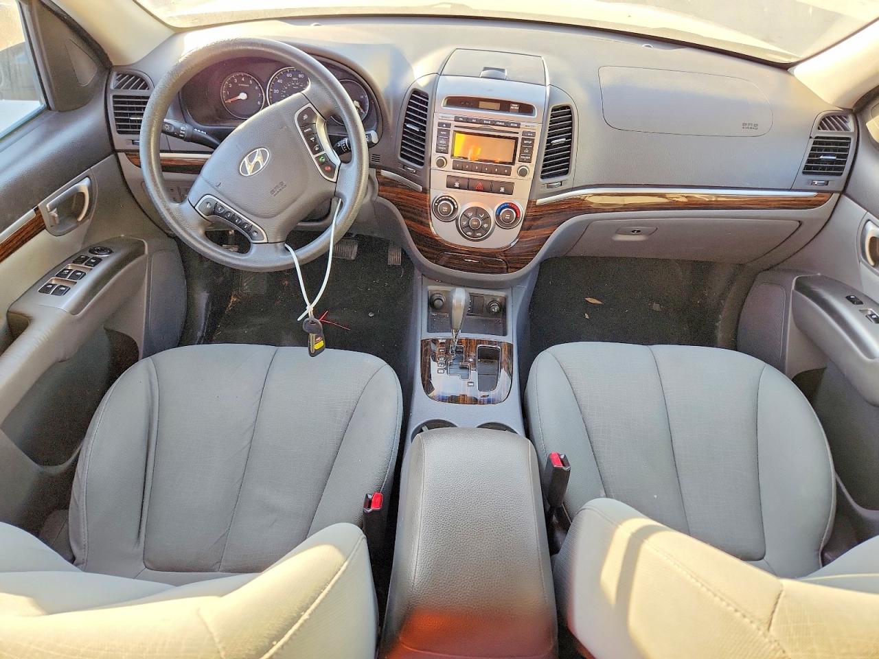 2012 HYUNDAI SANTA FE GLS photo 15