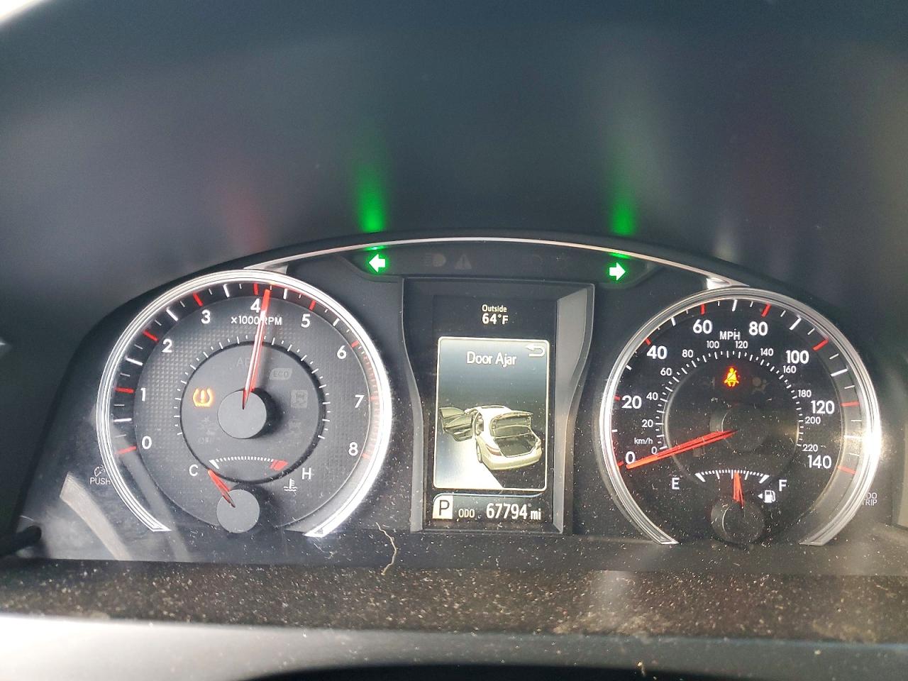 2017 TOYOTA CAMRY LE photo 9