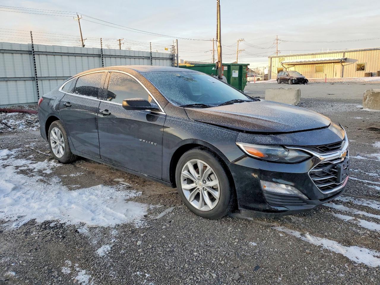 2022 CHEVROLET MALIBU LT photo 4