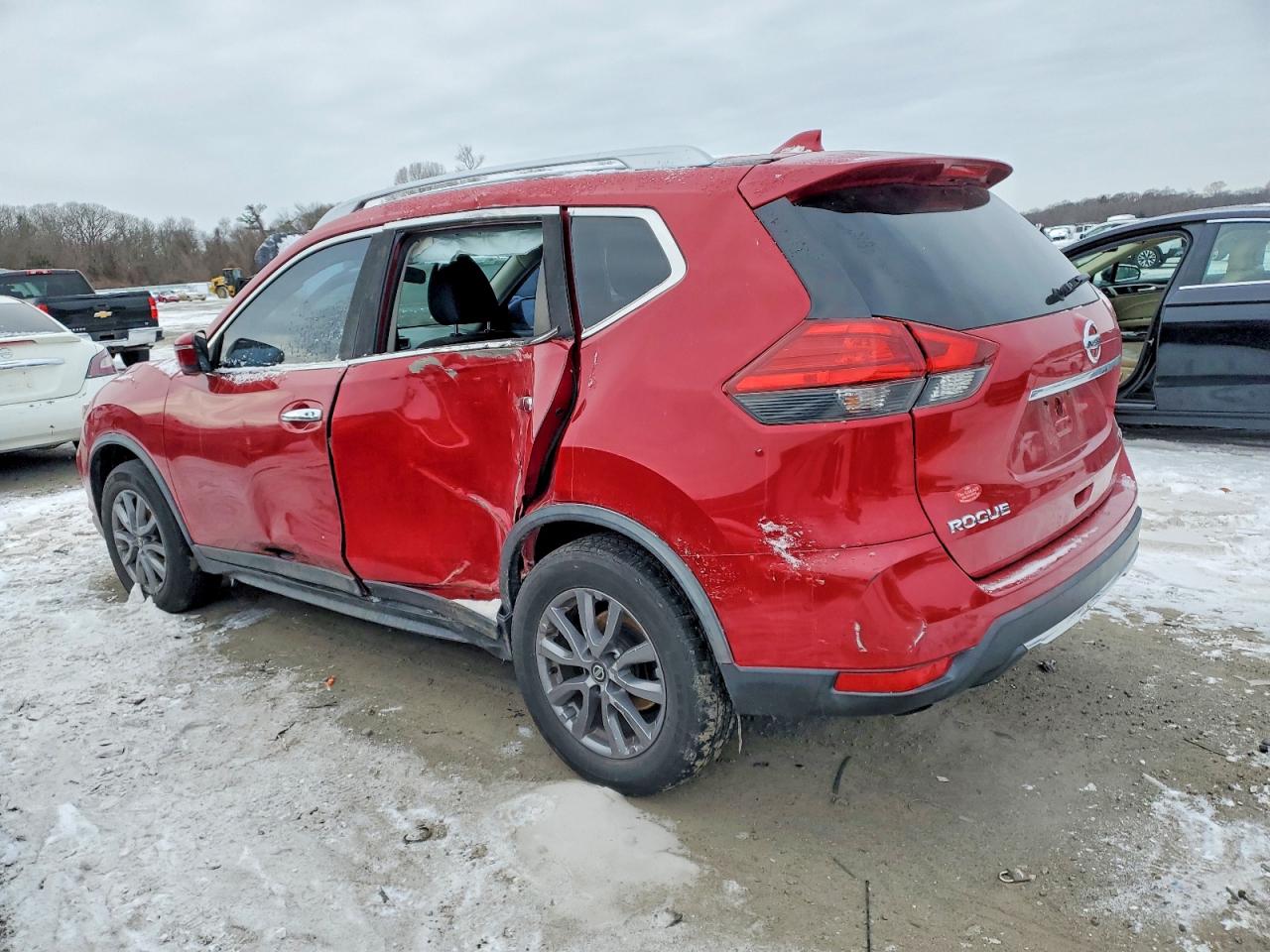 2017 NISSAN ROGUE S photo 3