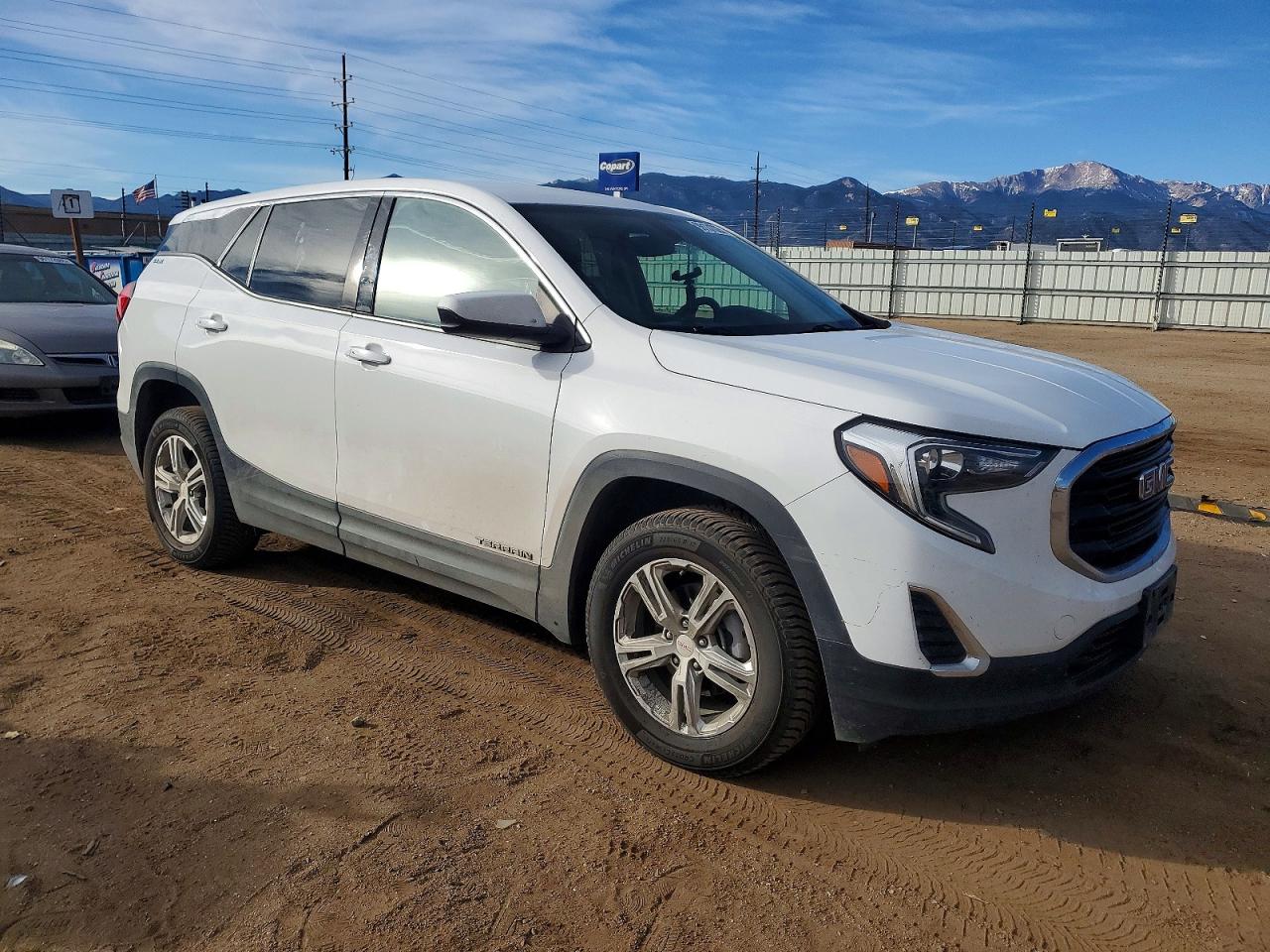 2019 GMC TERRAIN SLE photo 4