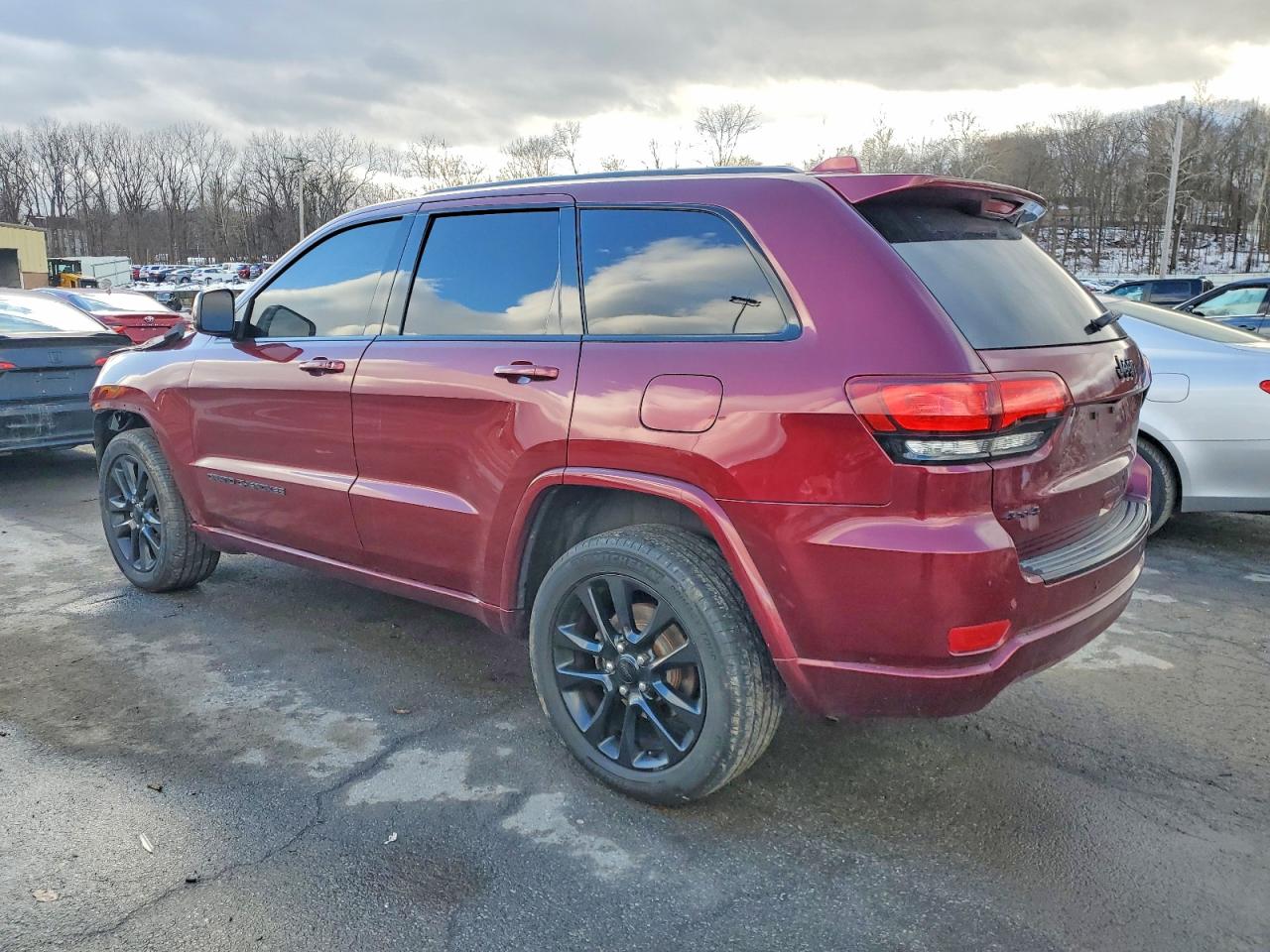 2018 JEEP GRAND CHEROKEE LAREDO photo 3