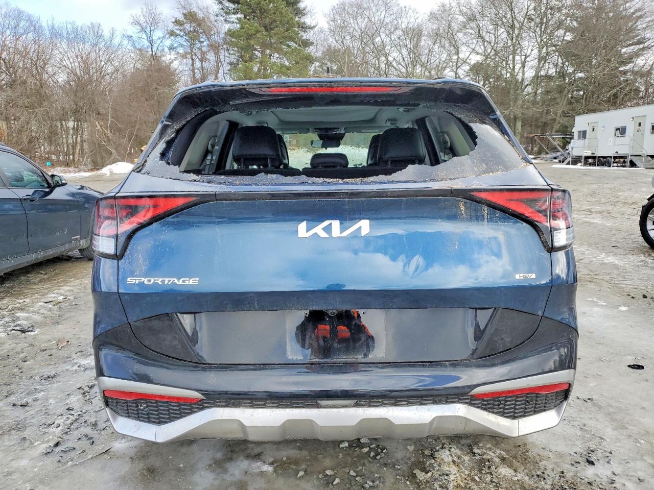 2025 KIA SPORTAGE SX PRESTIGE photo 6