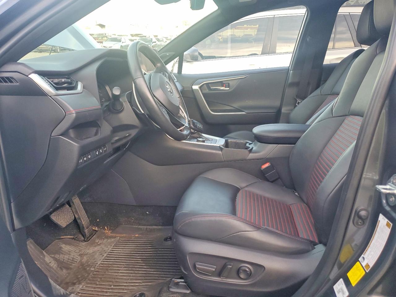 2023 TOYOTA RAV4 PRIME XSE photo 7