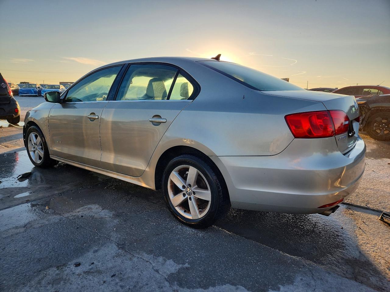 2013 VOLKSWAGEN JETTA TDI photo 3
