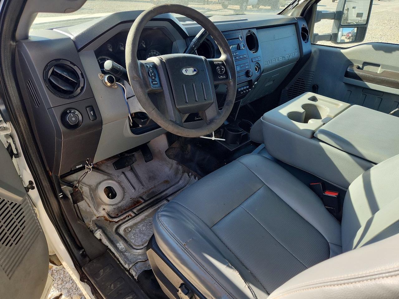 2014 FORD F350 SUPER DUTY BOX TRUCK photo 8