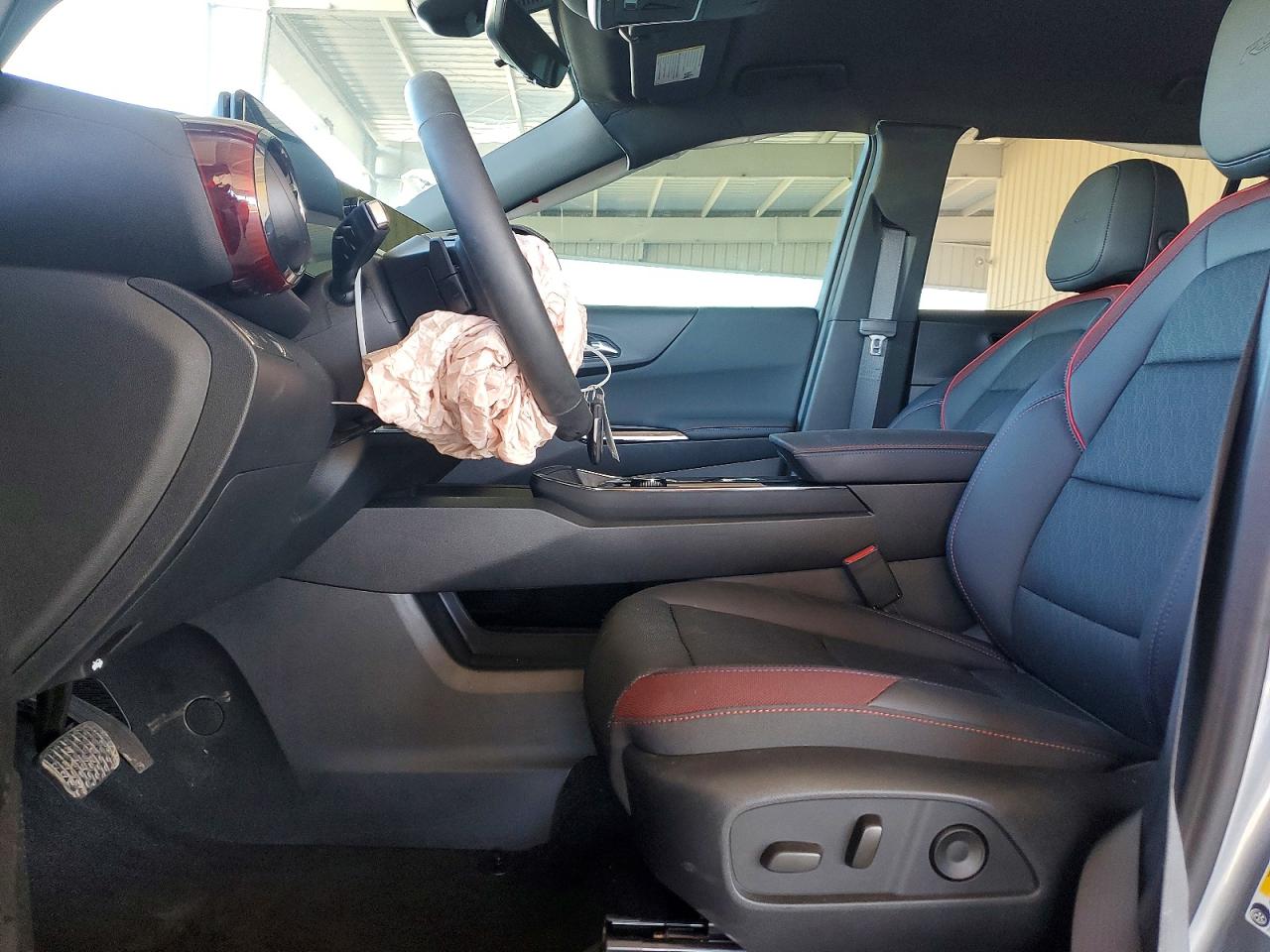 2026 CHEVROLET EQUINOX RS photo 13