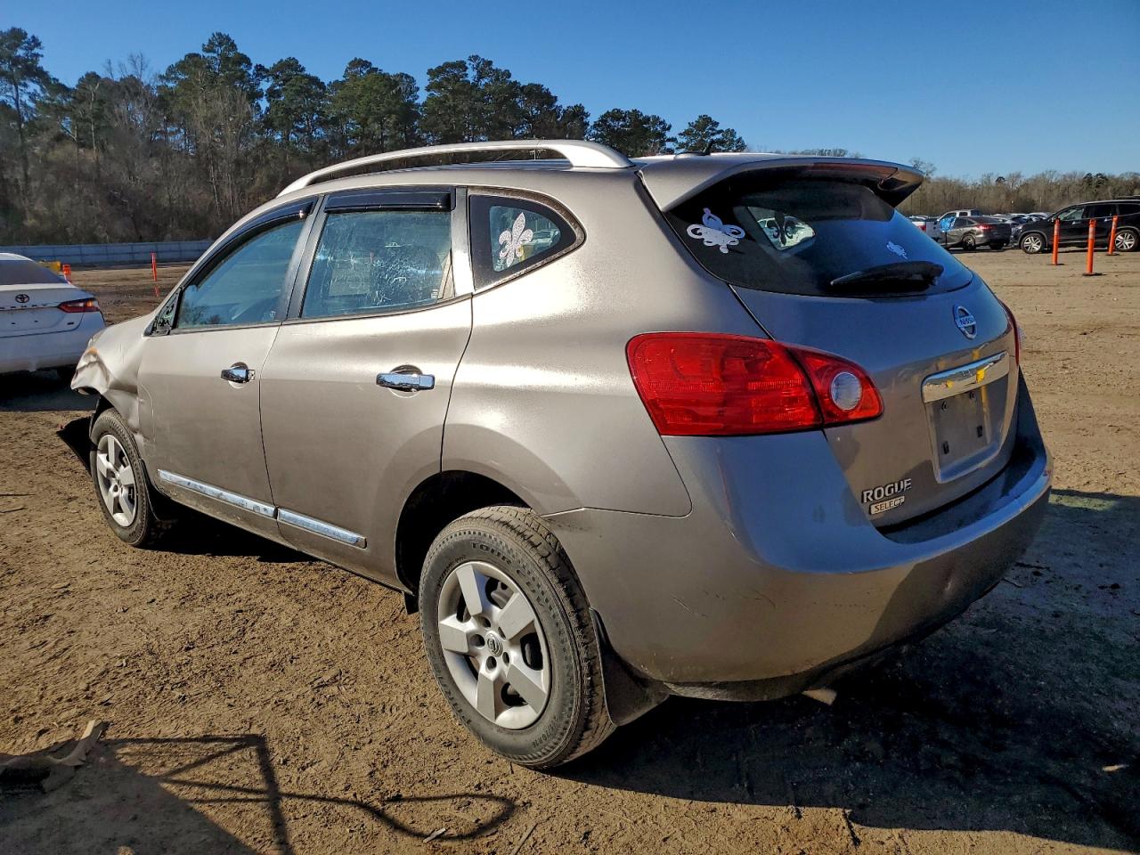 2015 NISSAN ROGUE SELECT S photo 2