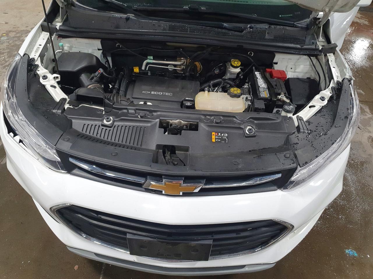 2018 CHEVROLET TRAX 1LT photo 12