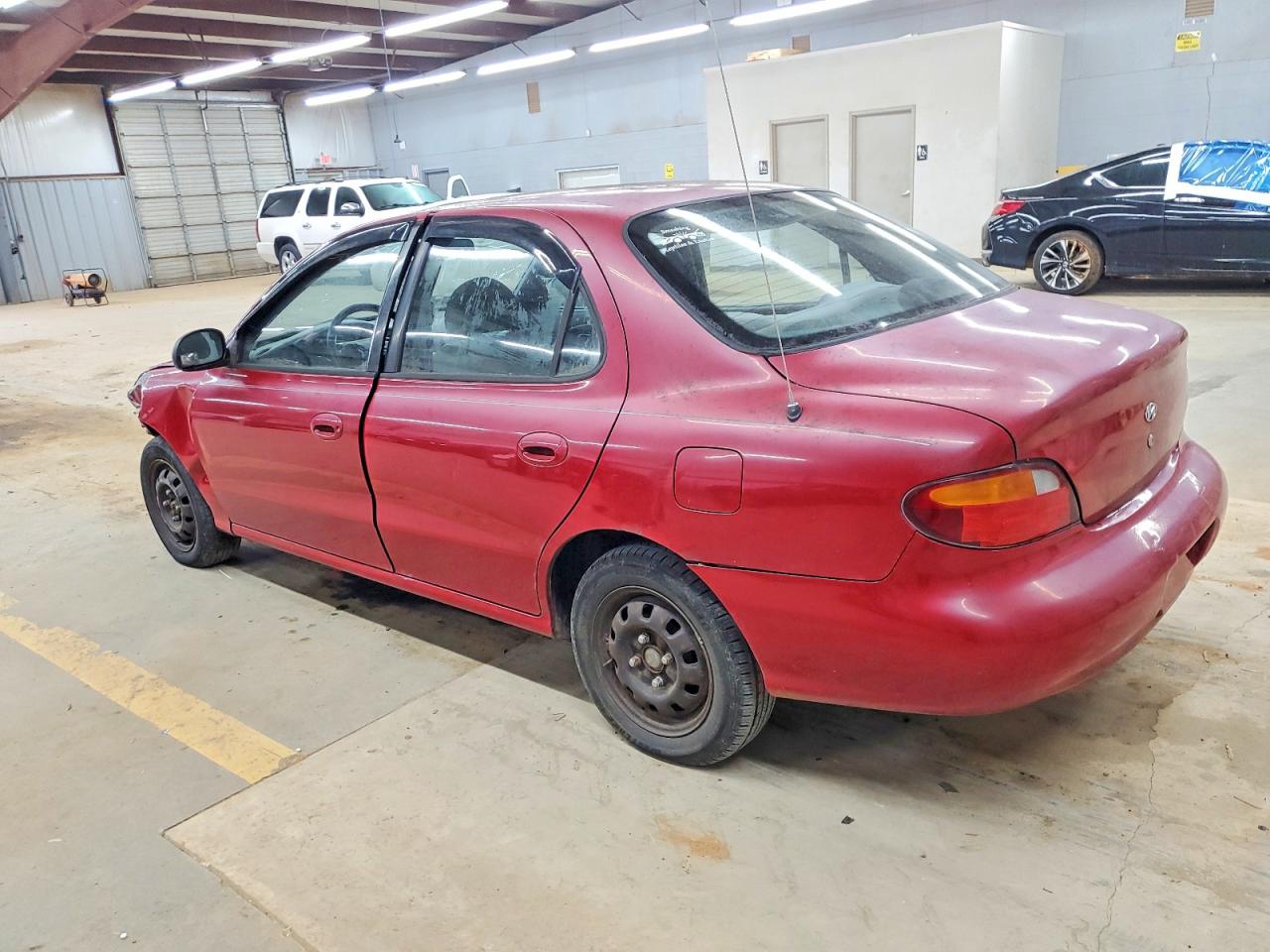 1997 HYUNDAI ELANTRA BASE photo 3