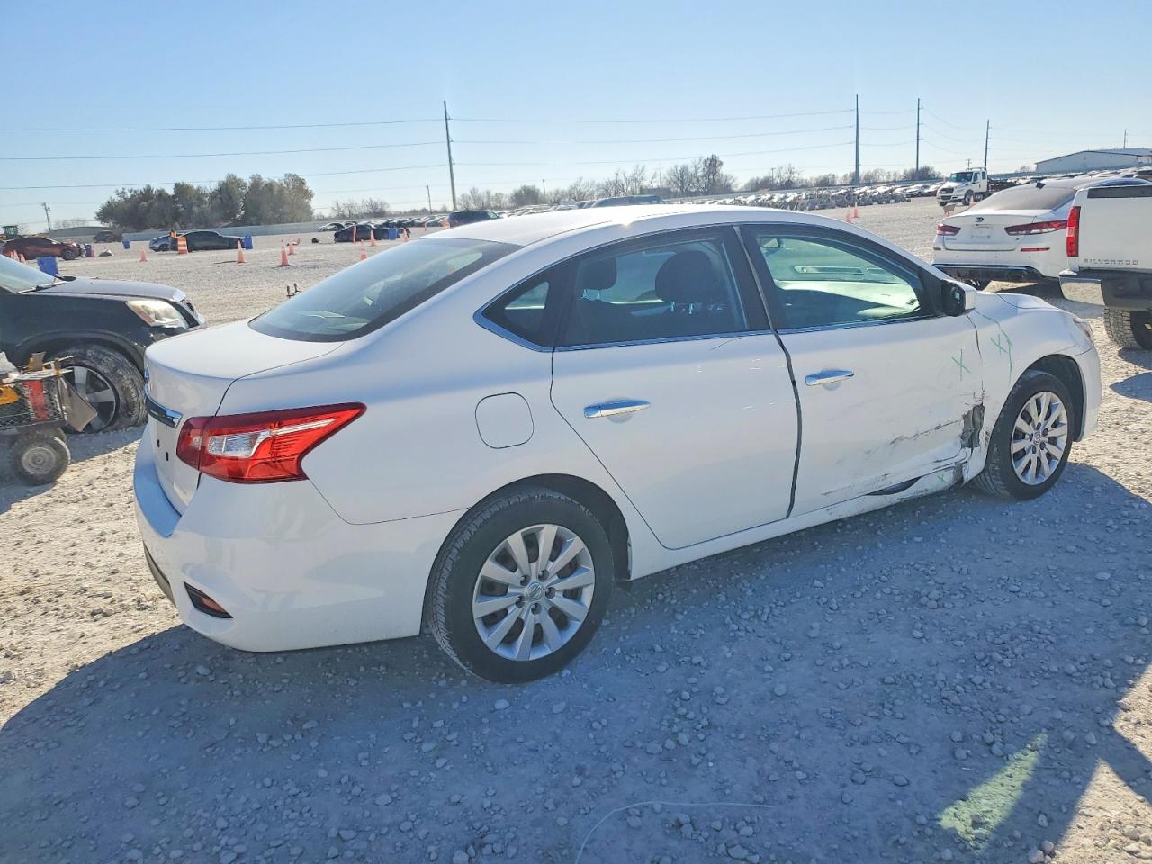2019 NISSAN SENTRA S photo 3