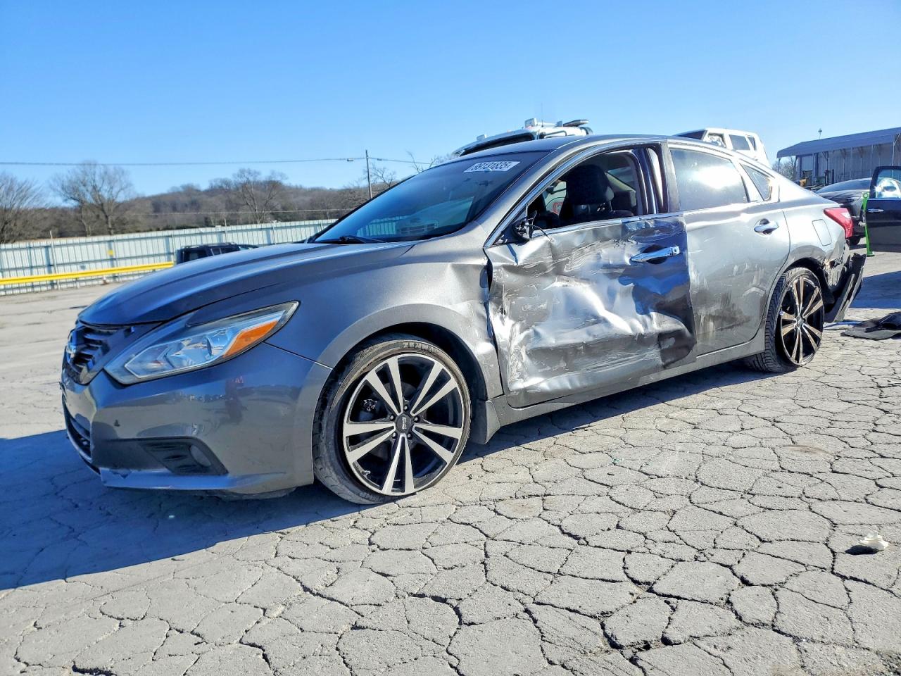 2017 NISSAN ALTIMA