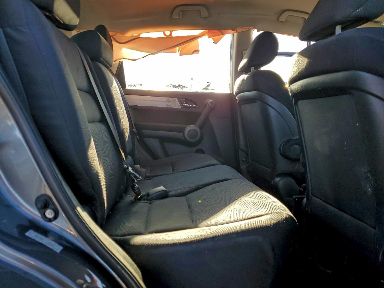 2010 HONDA CR-V LX photo 31