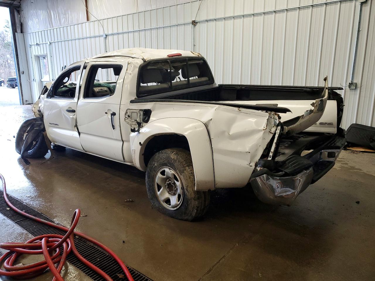 2005 TOYOTA TACOMA DOUBLE CAB photo 2