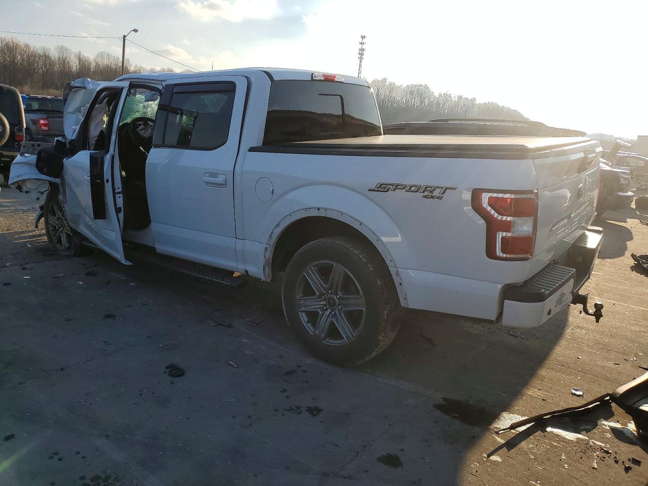 2018 FORD F150 SUPERCREW photo 2