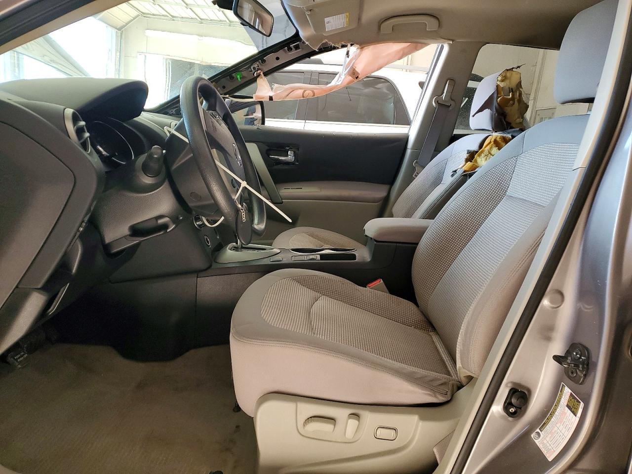 2013 NISSAN ROGUE S photo 7