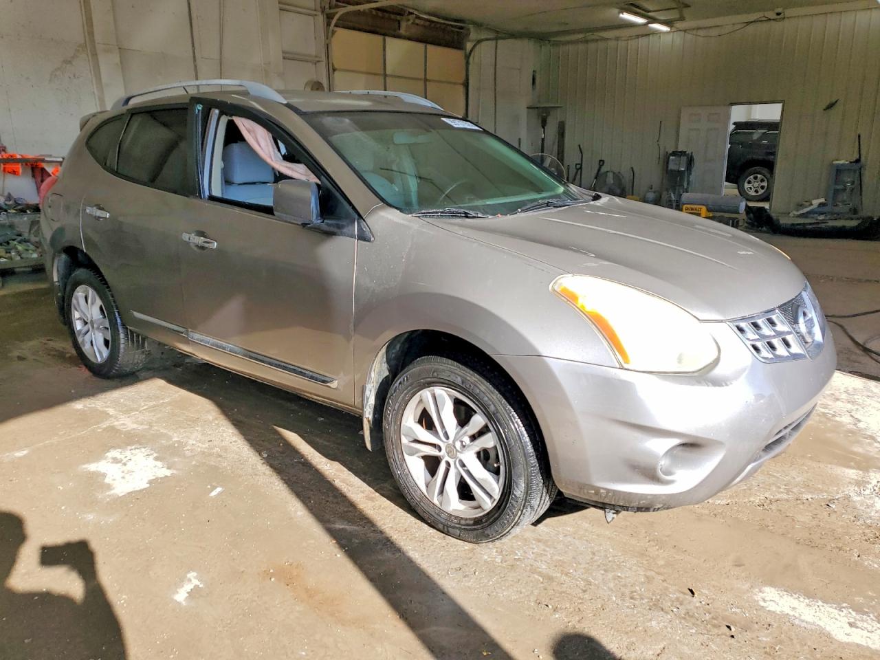 2013 NISSAN ROGUE S photo 4