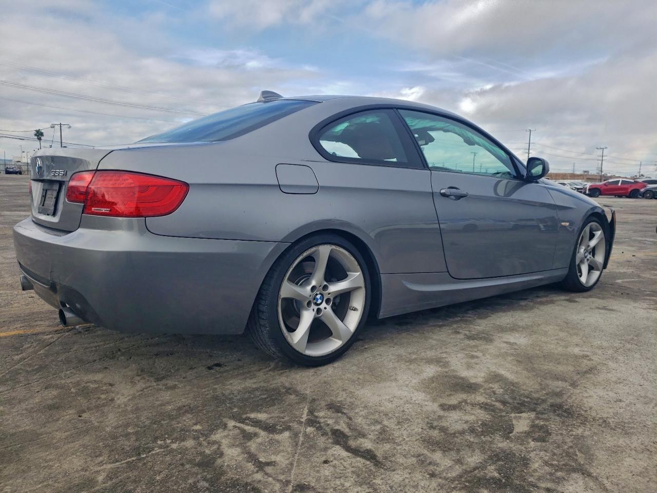 2011 BMW 335 I photo 3