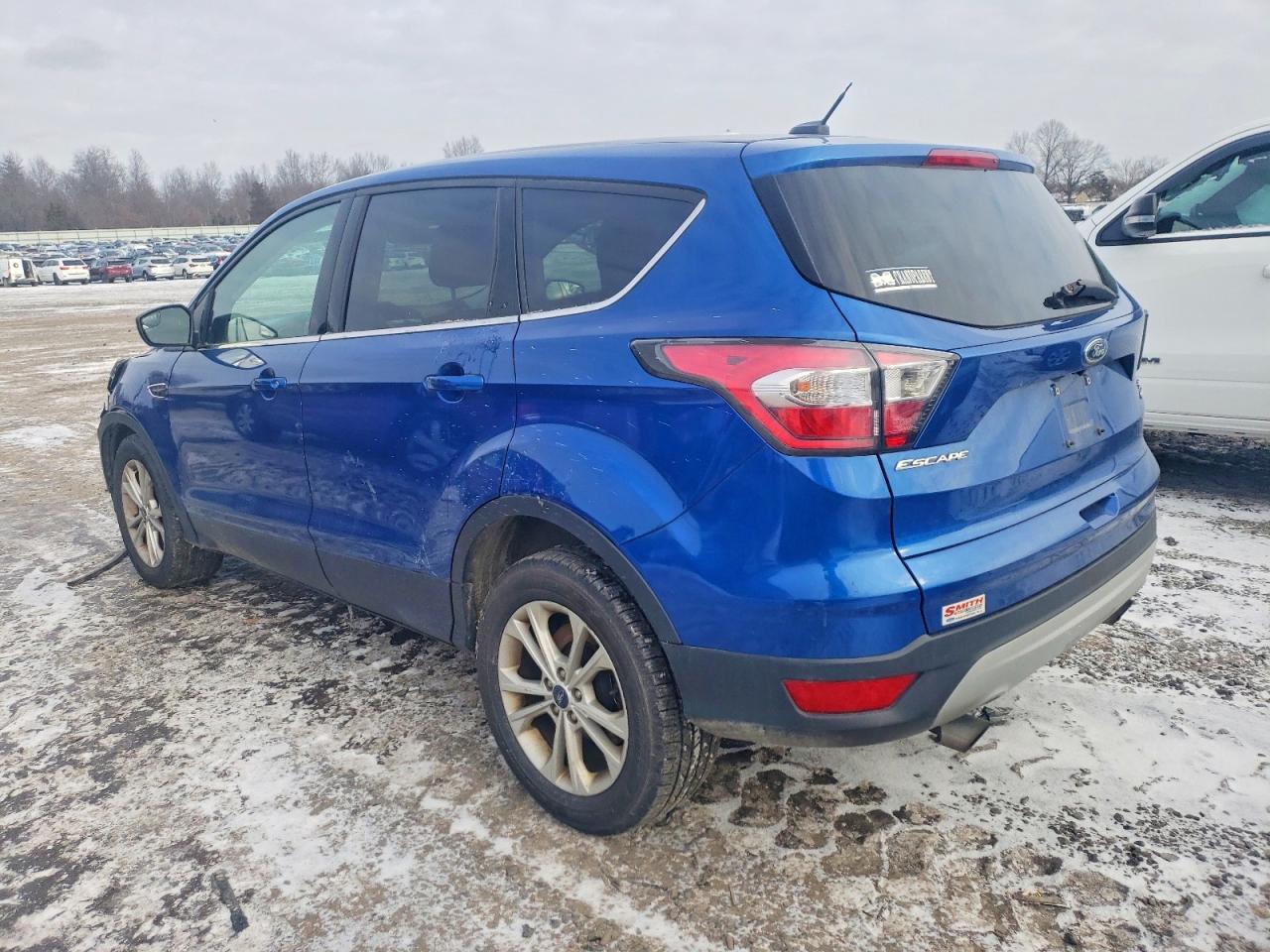 2017 FORD ESCAPE SE photo 3